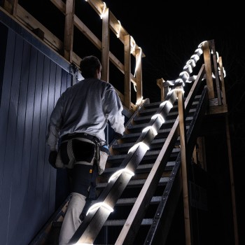 Scangrip 03.5820 Rope Light 50 m flexibles Lichtband mit 50000 Lumen Baustrahler