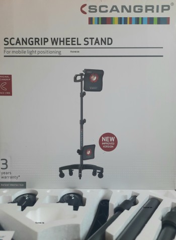 Scangrip 03.5682 Rollstativ Wheelstand für Arbeitsleuchten Fahrzeugaufbereitung